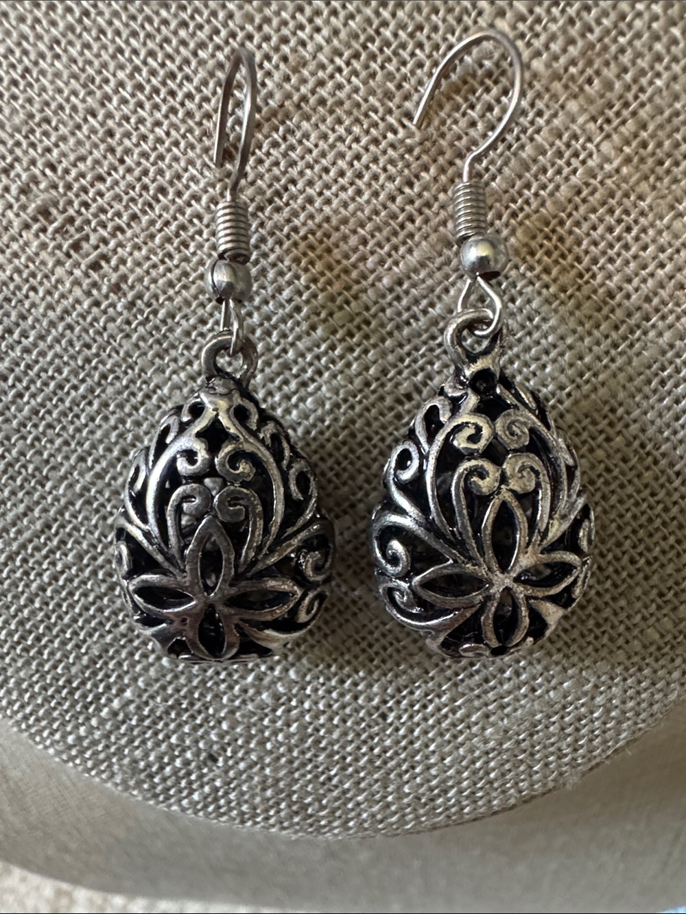 Silver Filigree Teardrop Dangle Earrings